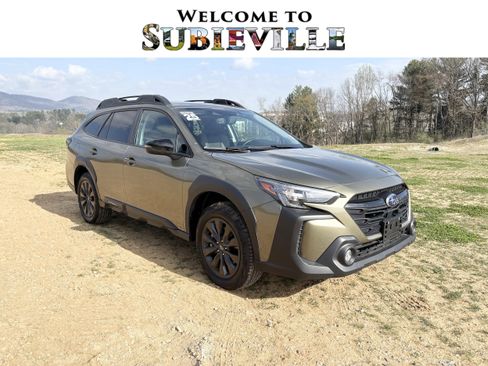 Used 2025 Subaru Outback Onyx Edition image 1