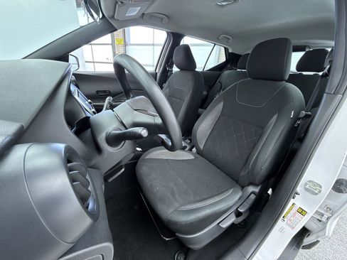Used 2020 Nissan Kicks S FWD image 10