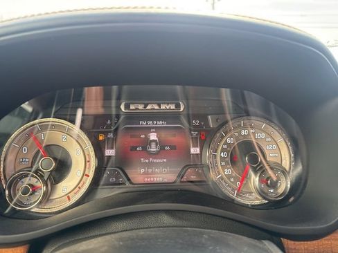 Used 2022 RAM 3500 Limited AWD/4WD image 24