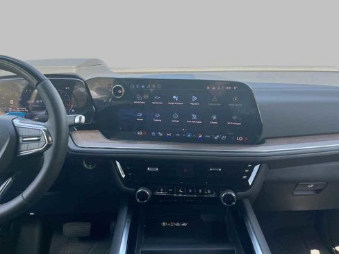 New 2026 Chevrolet Suburban High Country AWD/4WD image 12
