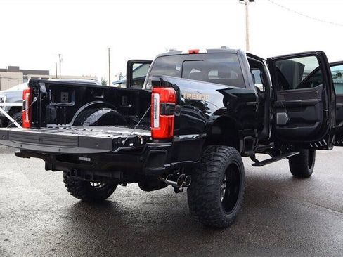 Used 2024 Ford F350 Platinum w/ Tremor Off-Road Package AWD/4WD image 35