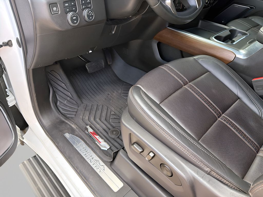 Used 2024 Chevrolet Silverado 2500 High Country w/ High Country Premium Package AWD/4WD image 27