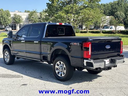Certified 2025 Ford F250 Lariat w/ Lariat Ultimate Package AWD/4WD image 21