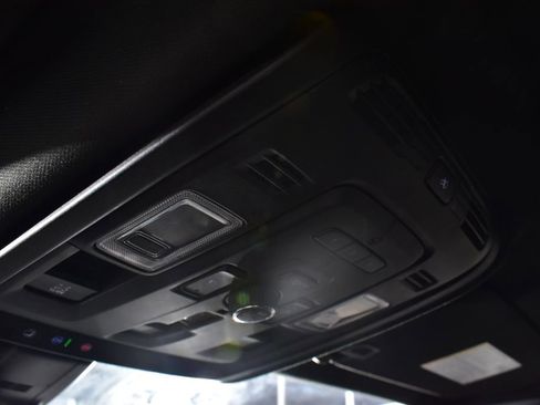 Used 2022 GMC Yukon Denali w/ Denali Ultimate Package image 27