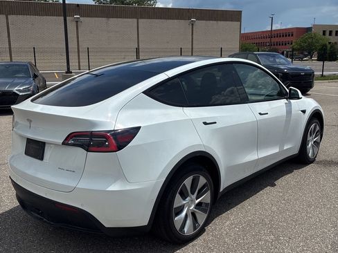 Used 2020 Tesla Model Y Long Range AWD/4WD image 8