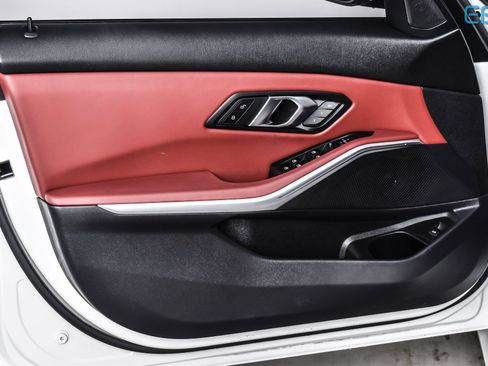 Used 2025 BMW 330i xDrive Sedan w/ M Sport Package image 12