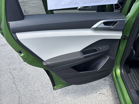 New 2025 Volkswagen Taos SE AWD/4WD image 26