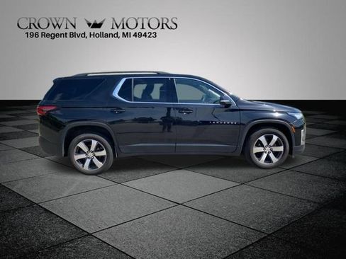 Used 2023 Chevrolet Traverse LT w/ LT Premium Package AWD/4WD image 14