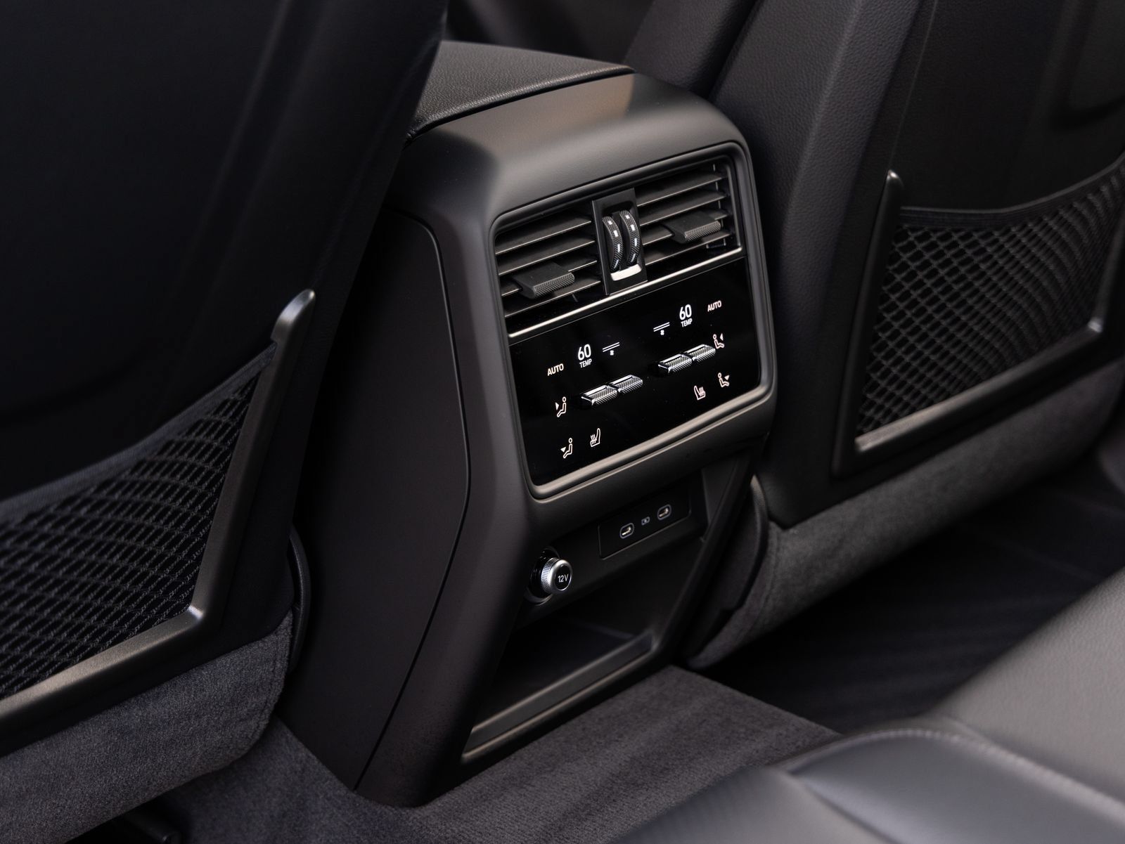 Certified 2026 Porsche Cayenne AWD/4WD image 27