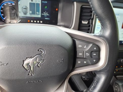 Used 2023 Ford Bronco Outer Banks AWD/4WD image 19