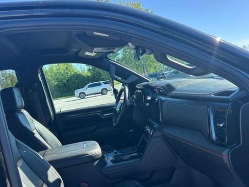 Used 2024 GMC Sierra 2500 AT4 AWD/4WD image 35