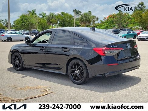 Used 2022 Honda Civic Sport image 5
