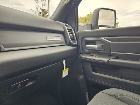 New 2026 RAM 3500 Big Horn AWD/4WD image 26