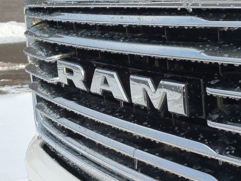 Used 2022 RAM 1500 Limited w/ Body-Colour Bumper Group image 13