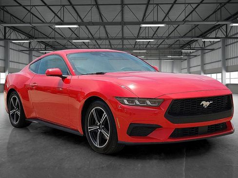 Used 2024 Ford Mustang Premium image 6