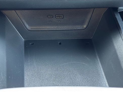 Used 2026 Chevrolet Equinox LT FWD image 25