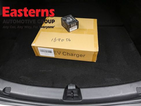 Used 2021 Tesla Model Y Long Range image 9