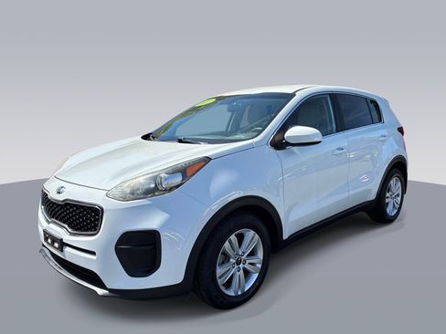 Used 2017 Kia Sportage LX FWD image 2