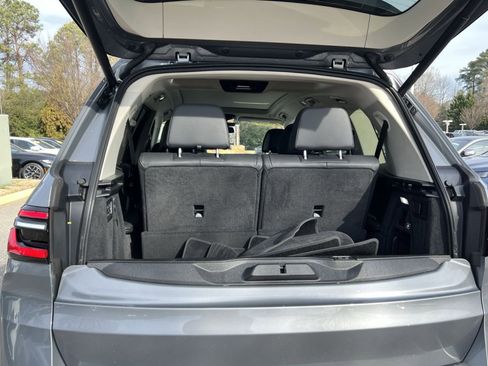 Used 2023 BMW X7 xDrive40i w/ Executive Package image 28