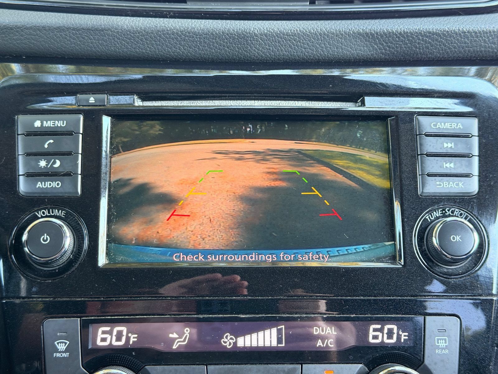 Used 2020 Nissan Rogue SV FWD image 4