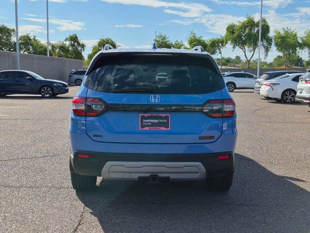 Used 2025 Honda Pilot TrailSport image 6