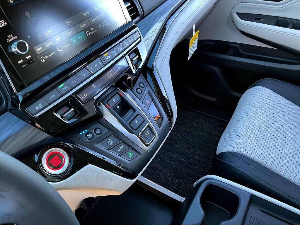New 2027 Honda Odyssey Elite image 17