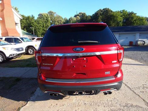Used 2018 Ford Explorer Platinum AWD/4WD image 4