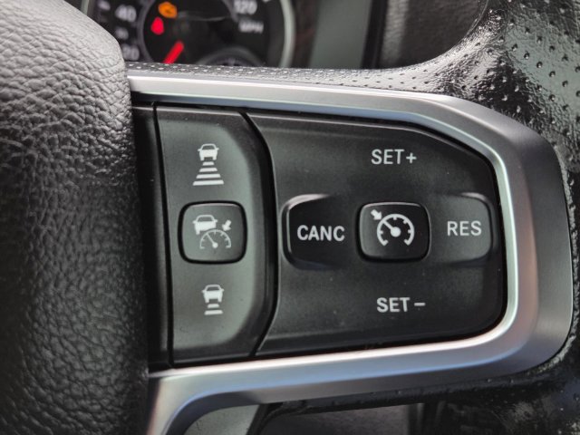 Used 2025 RAM 3500 Tradesman w/ Chrome Appearance Group AWD/4WD image 21