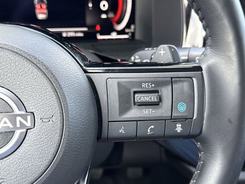 Used 2023 Nissan Pathfinder Platinum w/ Lighting Package (N93) image 25