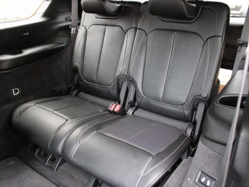 Used 2022 Jeep Grand Cherokee L Overland w/ MOPAR Finishing Package image 7