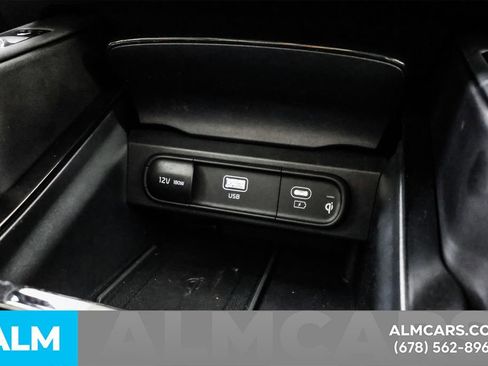 Used 2024 Kia Telluride EX w/ EX Captain's Chair Package AWD/4WD image 40
