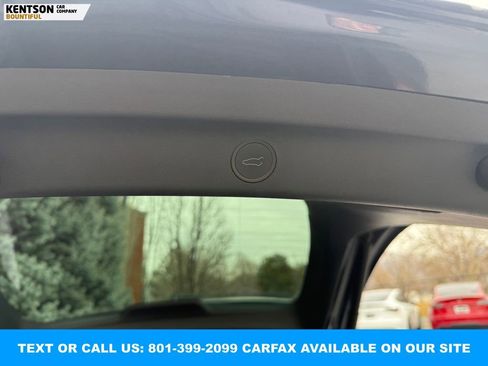 Used 2023 Tesla Model Y AWD image 35