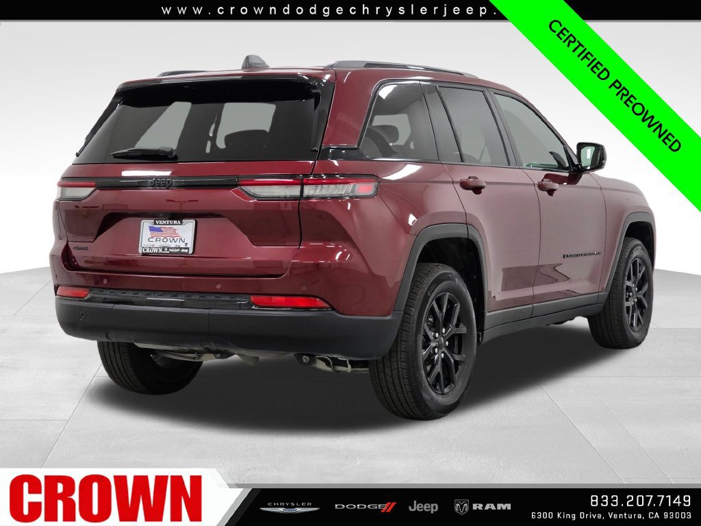 Used 2025 Jeep Grand Cherokee Altitude AWD/4WD image 7