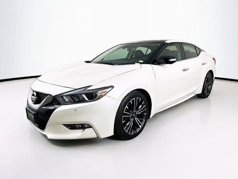 Used 2017 Nissan Maxima Platinum w/ Medallion Package image 3