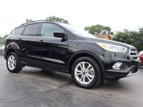 Used 2017 Ford Escape SE w/ Equipment Group 201A AWD/4WD image 7