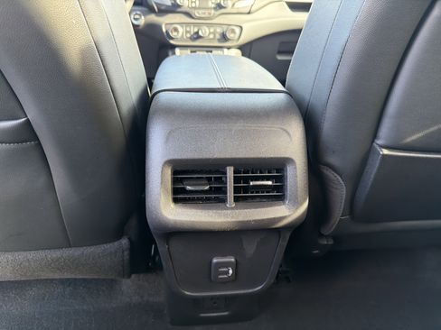 Certified 2022 GMC Terrain SLT image 24