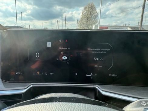 Used 2024 Kia Sorento SX Prestige w/ Olive Brown Leather Package image 13