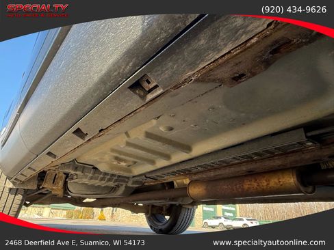 Used 2017 Ford Explorer XLT w/ Equipment Group 202A image 40