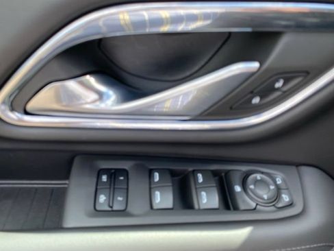 Used 2022 Chevrolet Tahoe LT AWD/4WD image 19