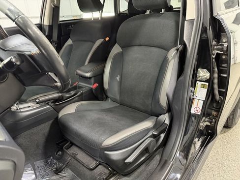 Used 2017 Subaru Crosstrek 2.0i Premium image 19