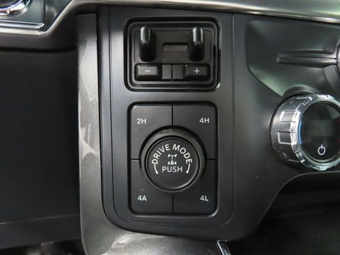 Used 2021 Ford F150 Lariat image 43