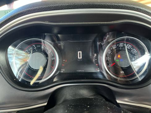 Used 2020 Dodge Challenger SXT image 15