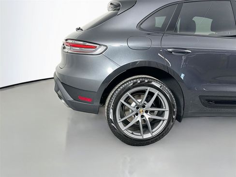 Certified 2026 Porsche Macan AWD/4WD image 13