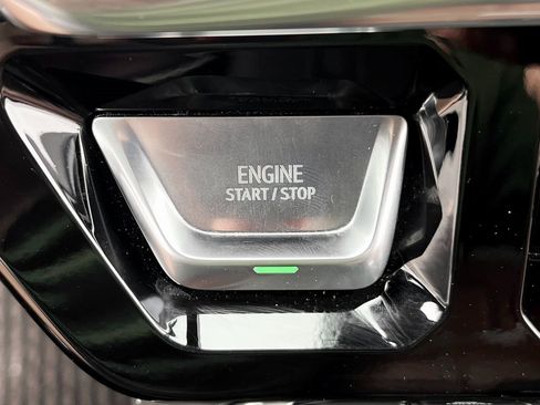 Used 2024 GMC Sierra 2500 Denali Ultimate image 11