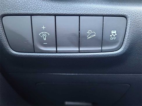 Used 2022 Hyundai Kona SEL w/ Cargo Package image 26