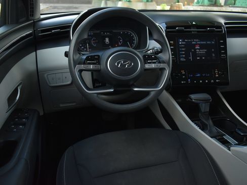 Used 2024 Hyundai Tucson SEL FWD image 17