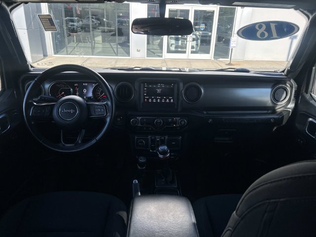 Used 2018 Jeep Wrangler Unlimited Sport S AWD/4WD image 19