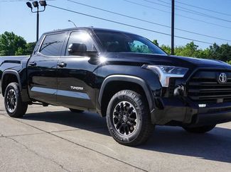 Used 2023 Toyota Tundra SR5 w/ SR5 Premium Package AWD/4WD video 2