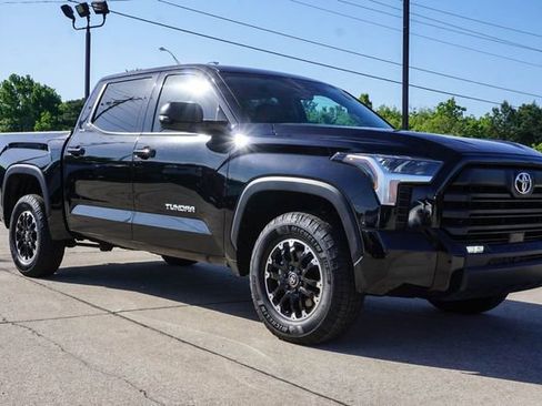 Used 2023 Toyota Tundra SR5 w/ SR5 Premium Package AWD/4WD image 2