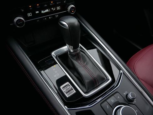 Used 2023 MAZDA CX-5 Carbon Edition image 37